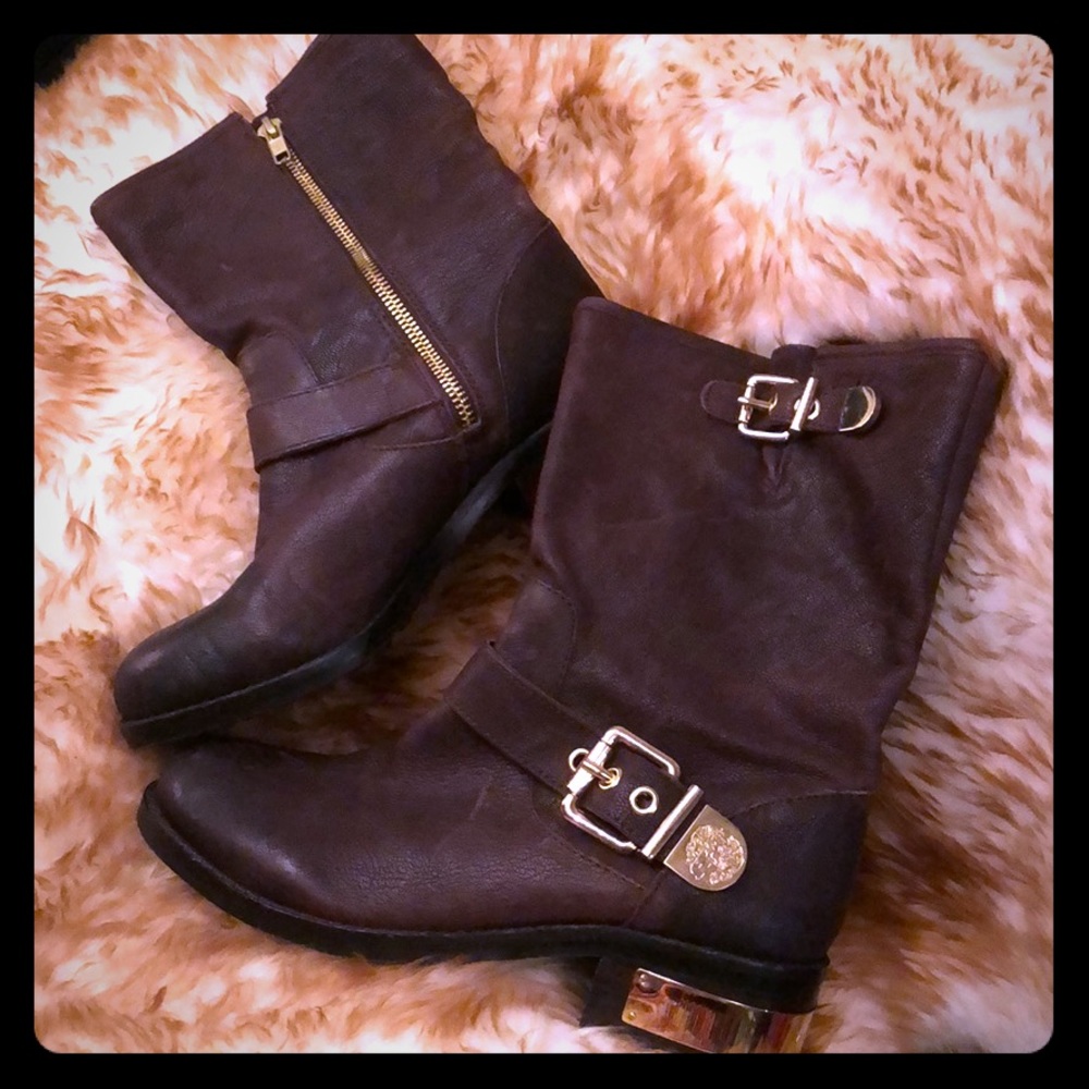 Vince Camuto Urban Zip brown leather boots 6B